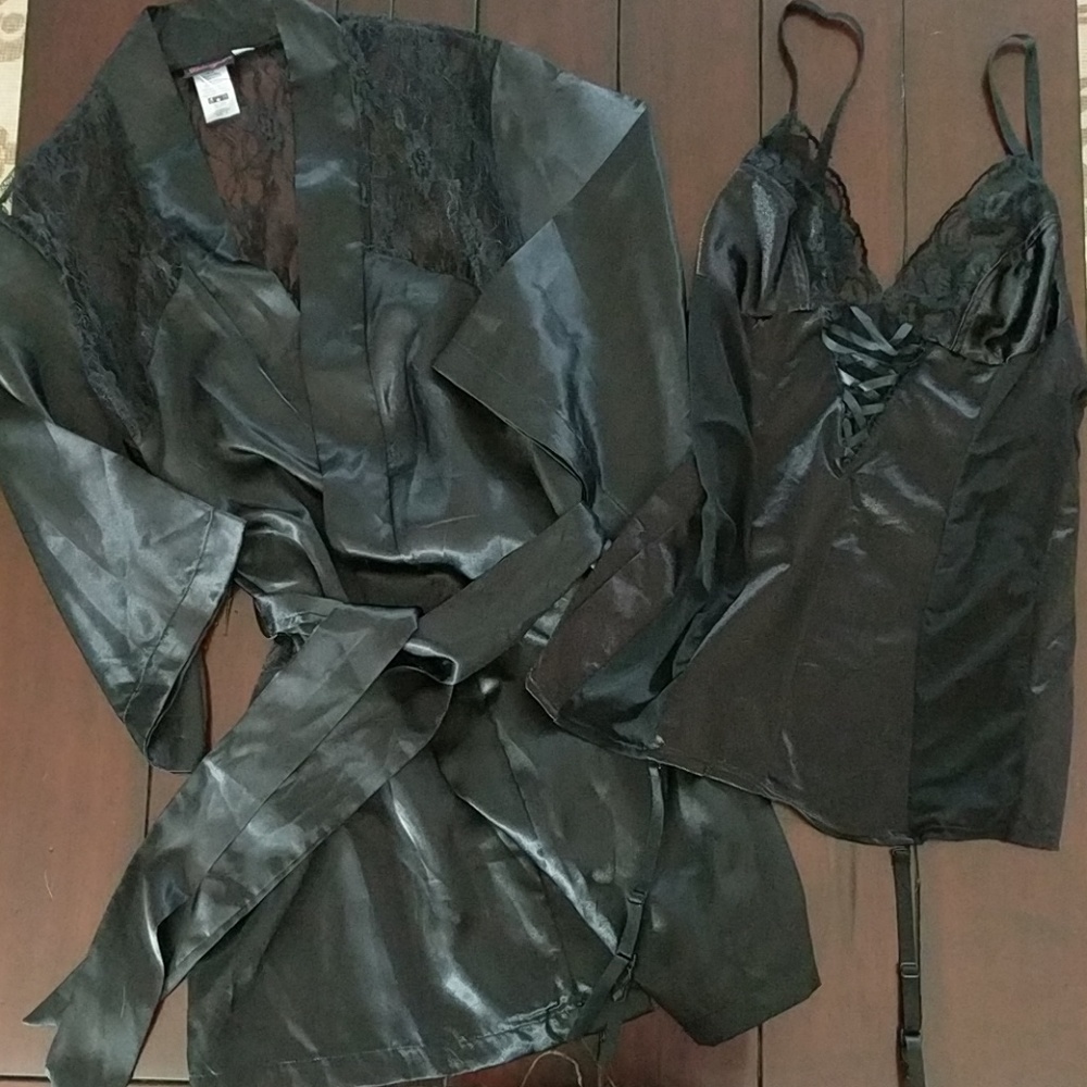 Black lingerie set